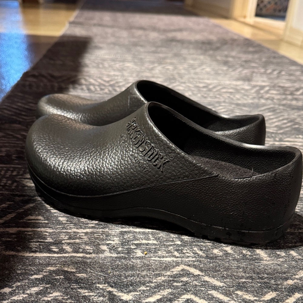 Birkenstock Black Mules & Clogs - size 41